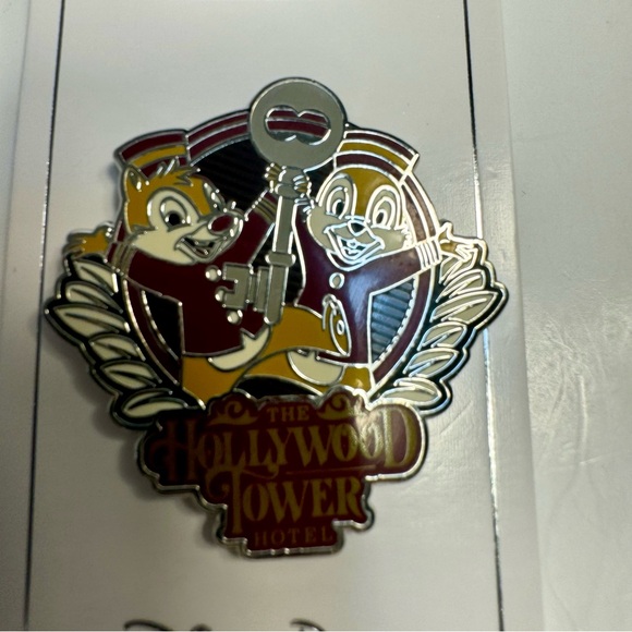 NWT. Disney Pin - Hollywood Tower Hotel Tower Of Terror Chip N Dale. - Picture 2 of 7